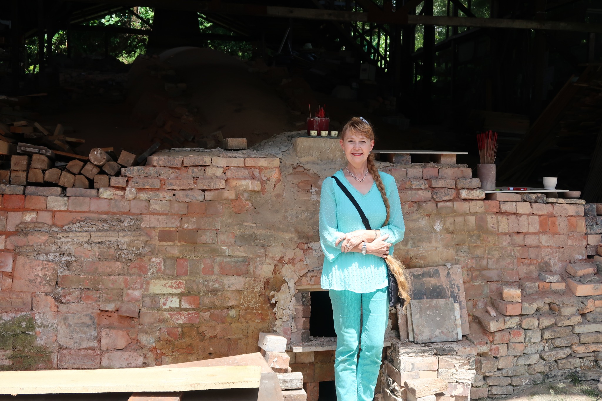 Martie Geiger-Ho conducting research at the Thow Kwang Dragon Kiln in Singapore.