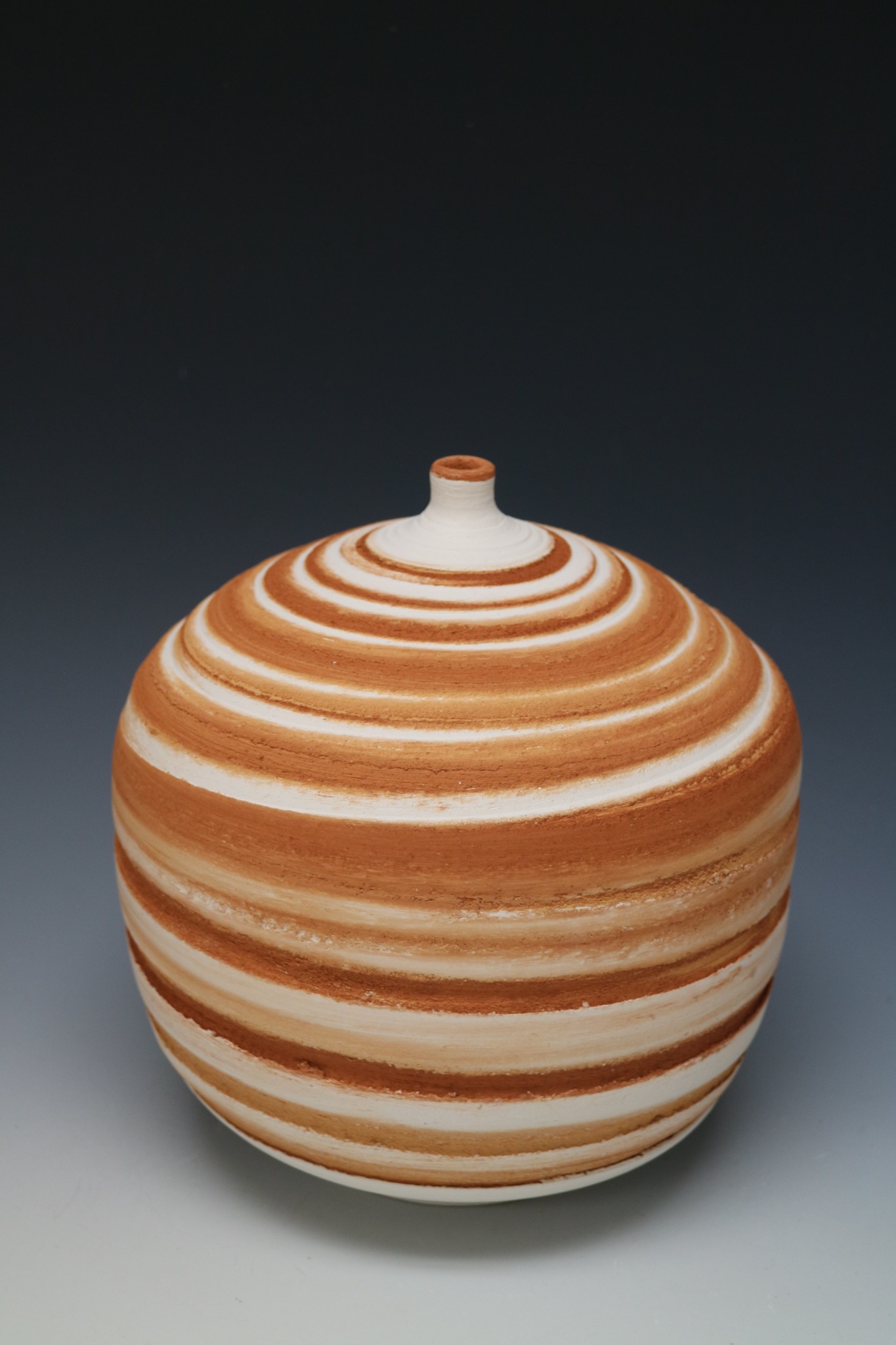 Banded White and Iron Sand Pot