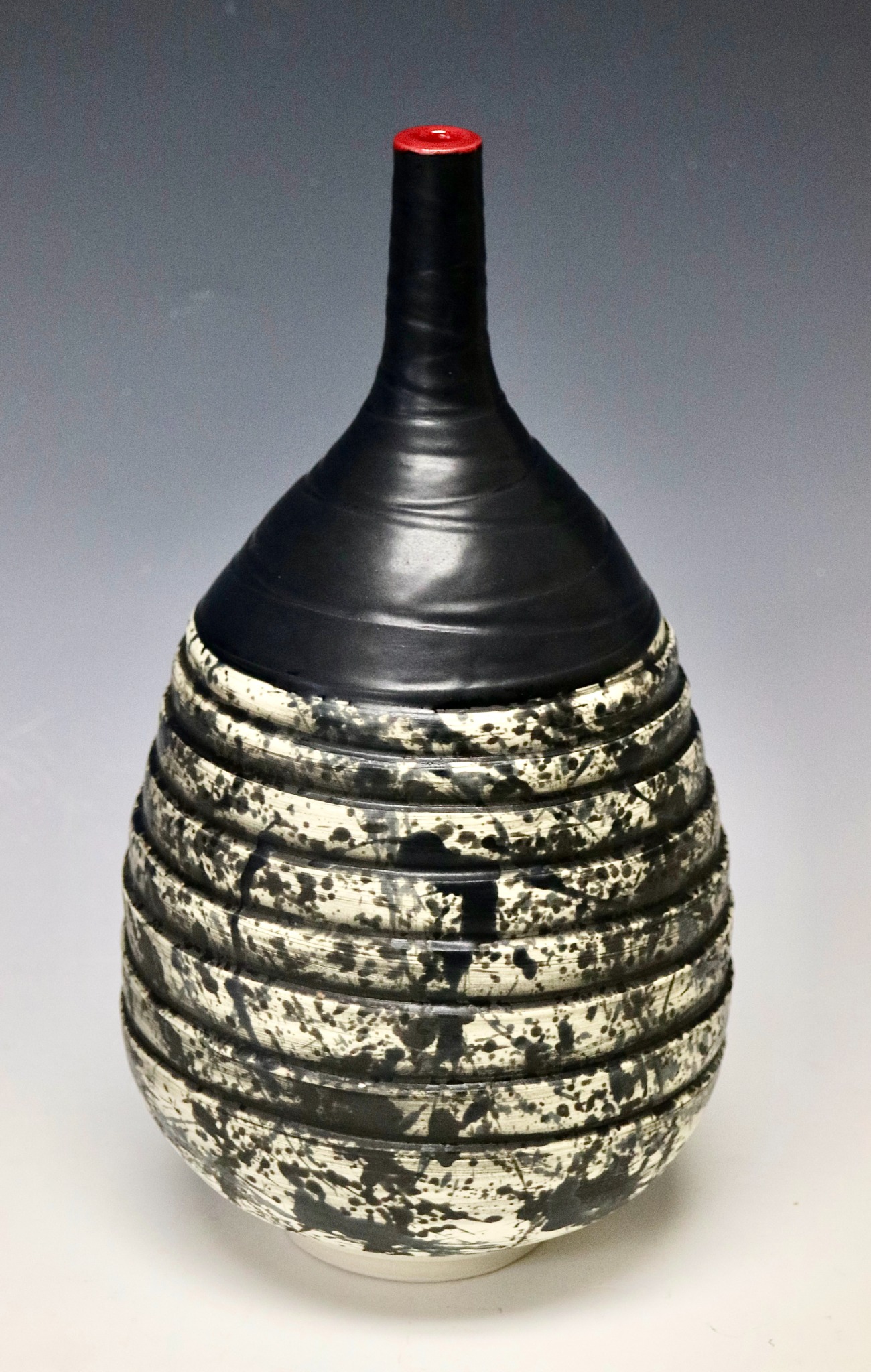 Red Lipped Statement Bottle