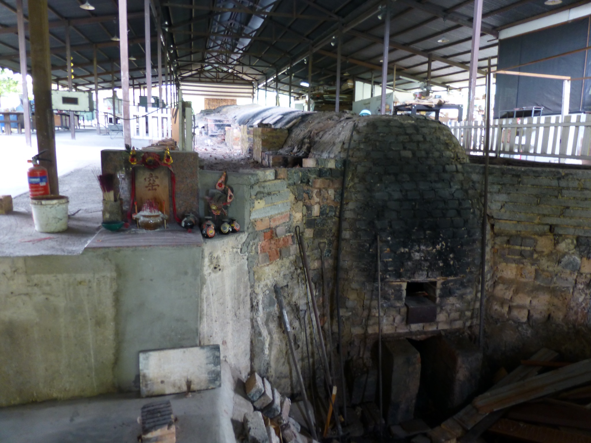 Dragon-kiln altar at Jalan Bahar Clay Studio.